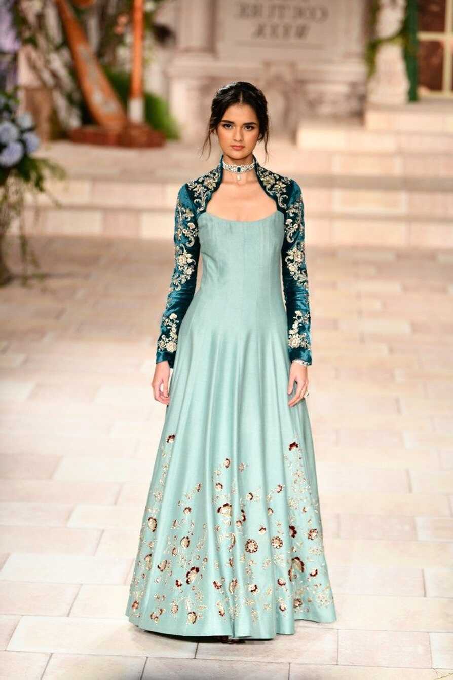 Latest Indian Gown Designs 2024 | www.sanvicentebenavente.es