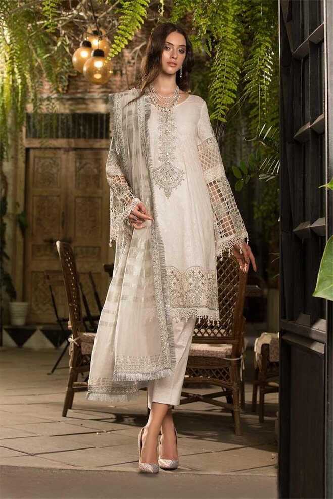 Latest Maria B Eid Lawn Stylish Dresses Designs Collection 2024