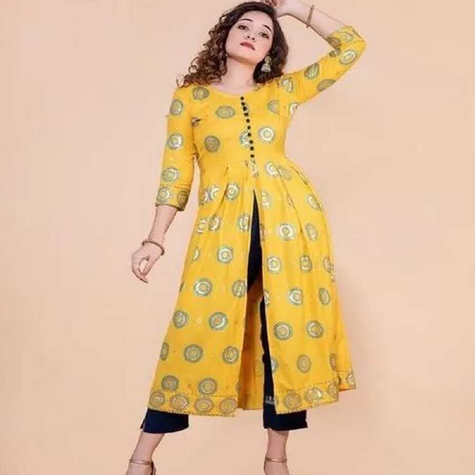 Latest New Designer Ladies Trendy Kurti at Rs 800 | Women Kurti in ...