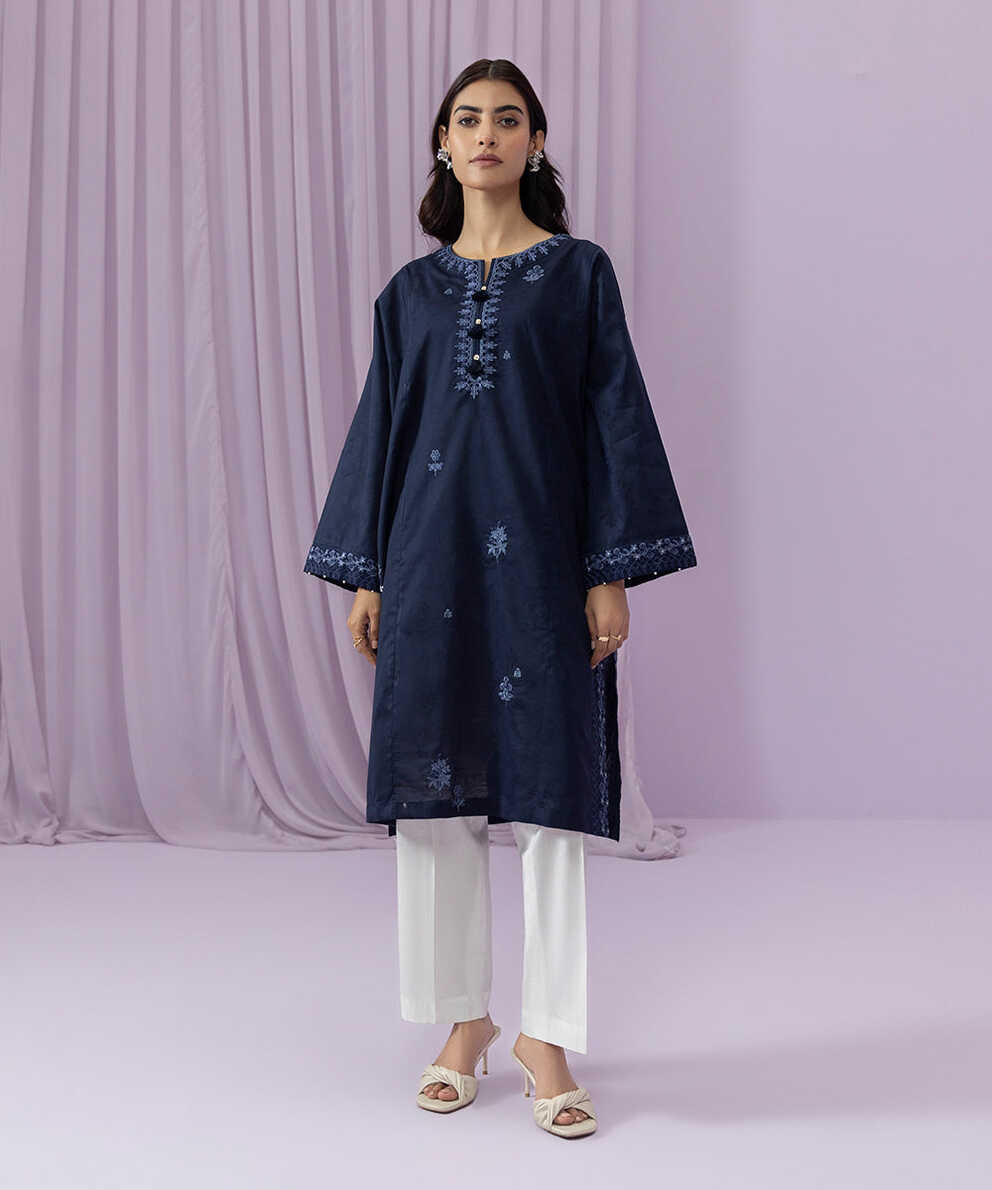 Lawn Kurta Designs: 5 Great Summer Outfit Ideas – SapphireOnline Store