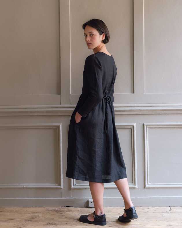 Linen Midi Dress with Long Sleeves in Black | Pyne &amp; Smith