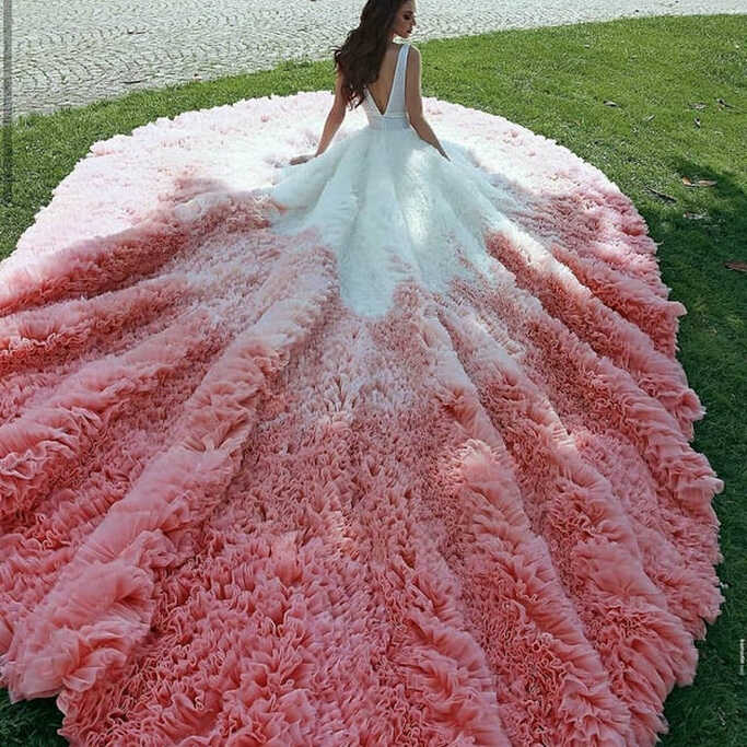 Magnificent Colorful Tulle Wedding Dresses Ruffled Royal Train ...