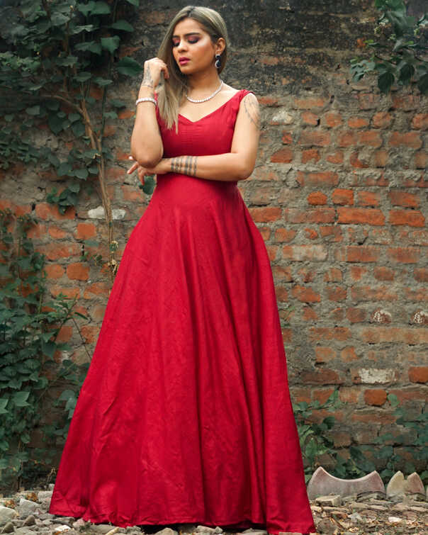 Maroon Sleeveless Flared Gown – 101 Hues