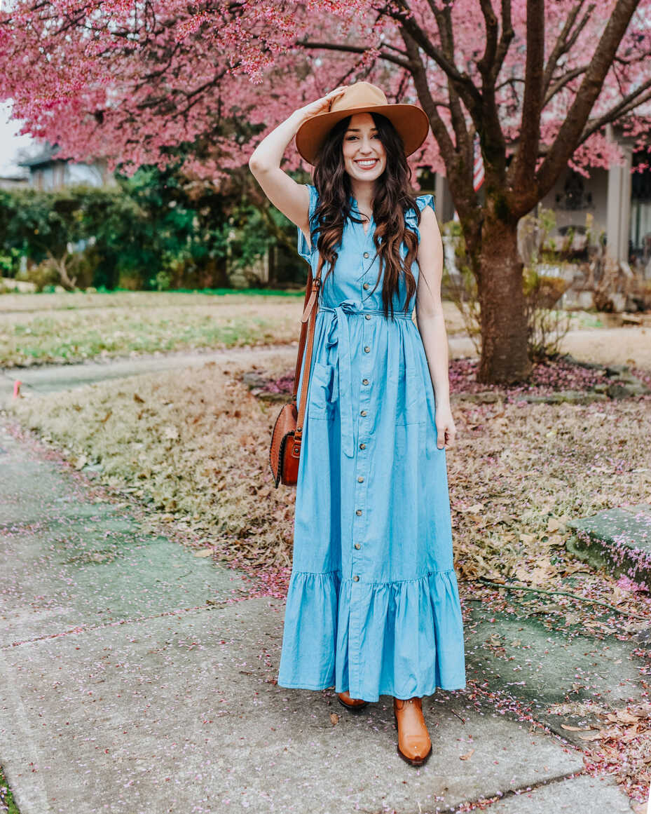 Maxi Dress and Cowboy Boots Look | Lone Star Looking Glass