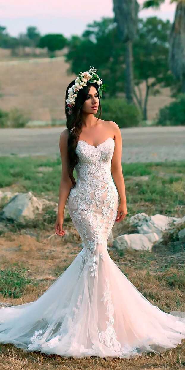 Mermaid Wedding Dresses: 30 Styles + FAQs