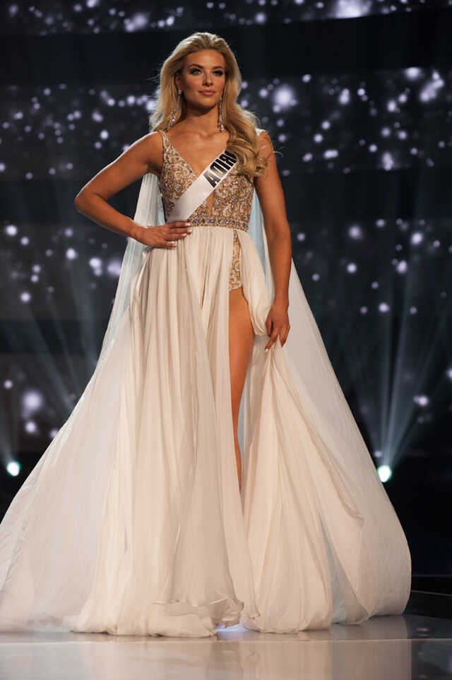 Miss USA Dresses 2019: See Contestants In Evening Gowns ...