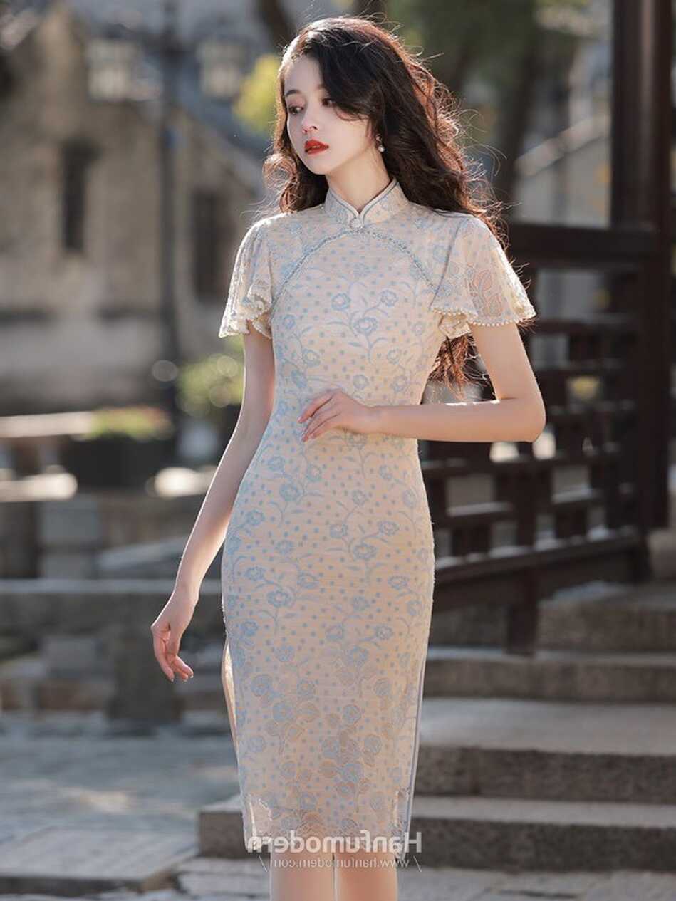 Modern Chinese Style DressExquisite Lace Embroidery Cheongsam ...