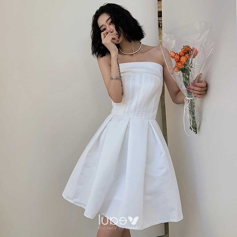 Modest / Simple White Homecoming Graduation Dresses 2020 A-Line ...