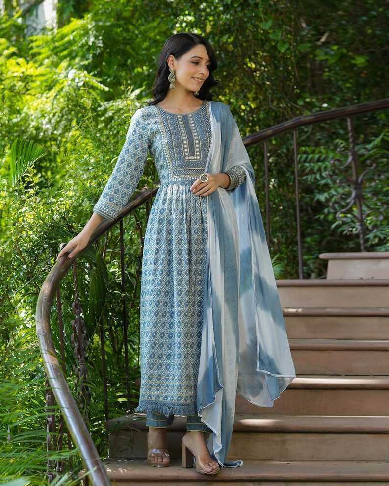 Nayra Cut Kurti Pant Dupatta Set - Light Blue – Sukriti Store