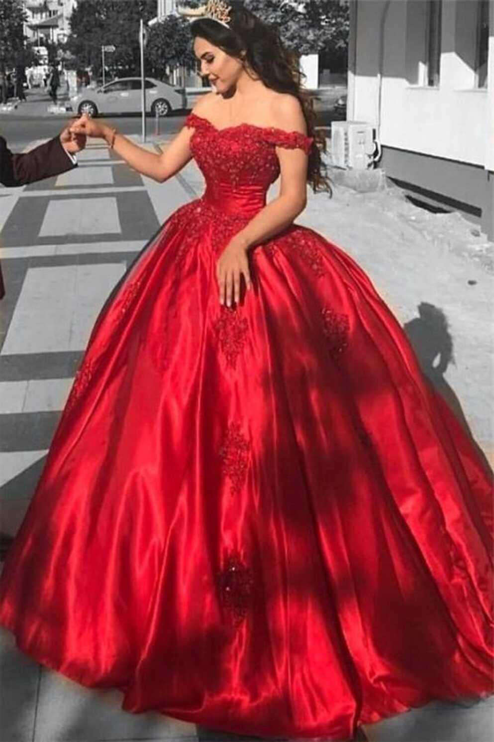 Off-the-Shoulder Ball Gown Red Evening Dress | Lace Prom Dress ...