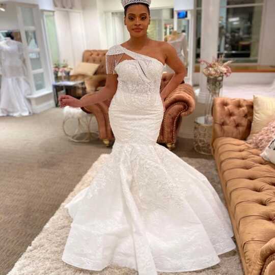 One Shoulder Mermaid Wedding Dresses African Tassels Lace Bridal ...