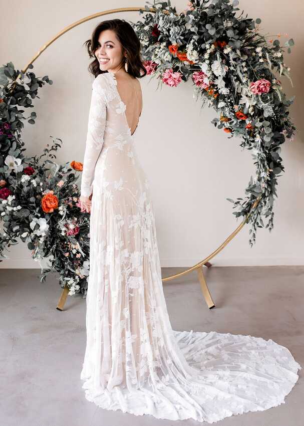 Open Back Boho Wedding Dress, Long Sleeve V-back Bridal Gown ...