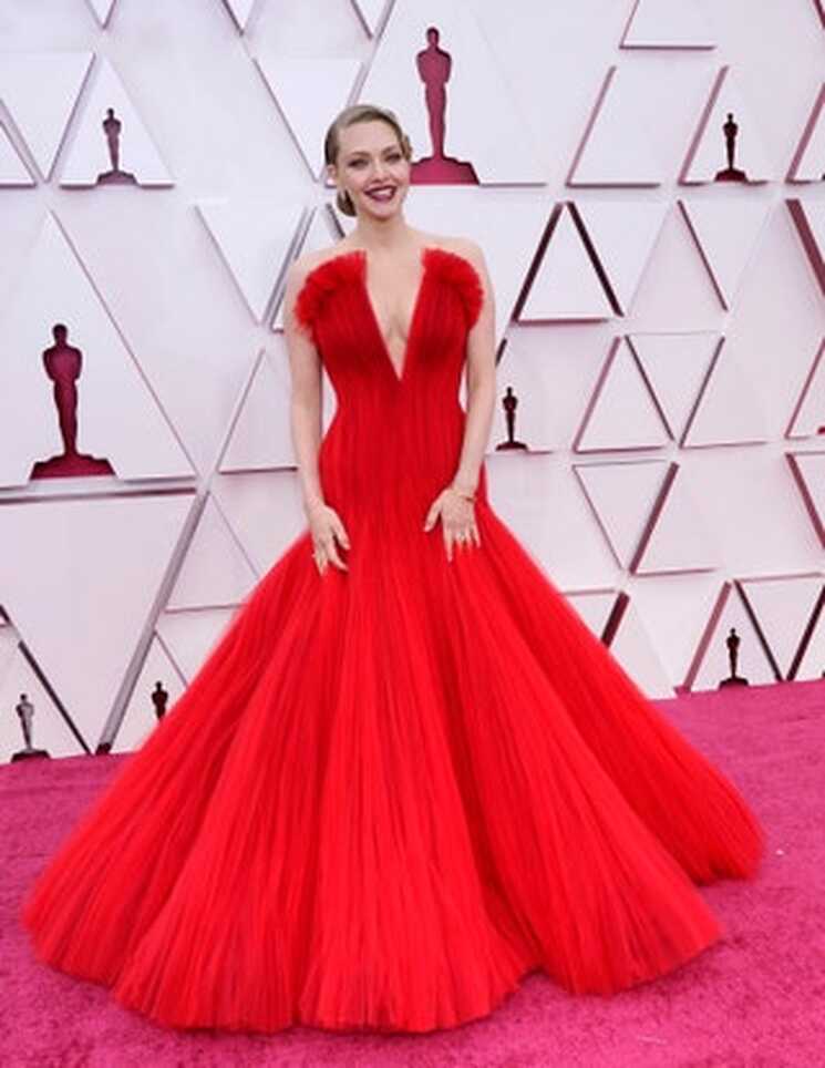 Oscars Red Carpet 2021: See All the Fashion &amp; Dresses Here | Vogue