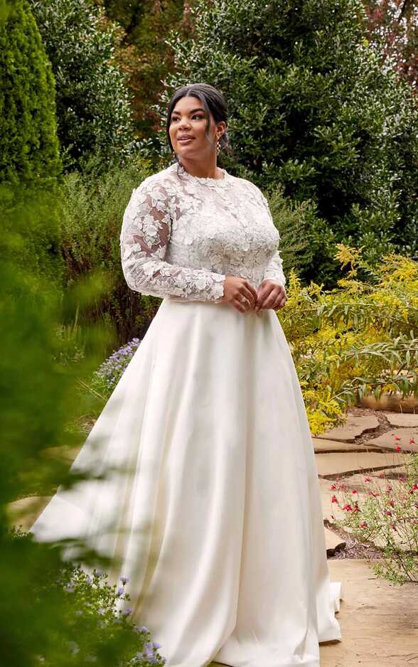 PLUS SIZE WEDDING DRESS with Sleeves and High Neckline