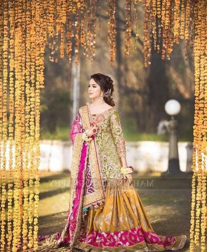 Pakistani Bridal Dresses Trends And Colors With Bookirea