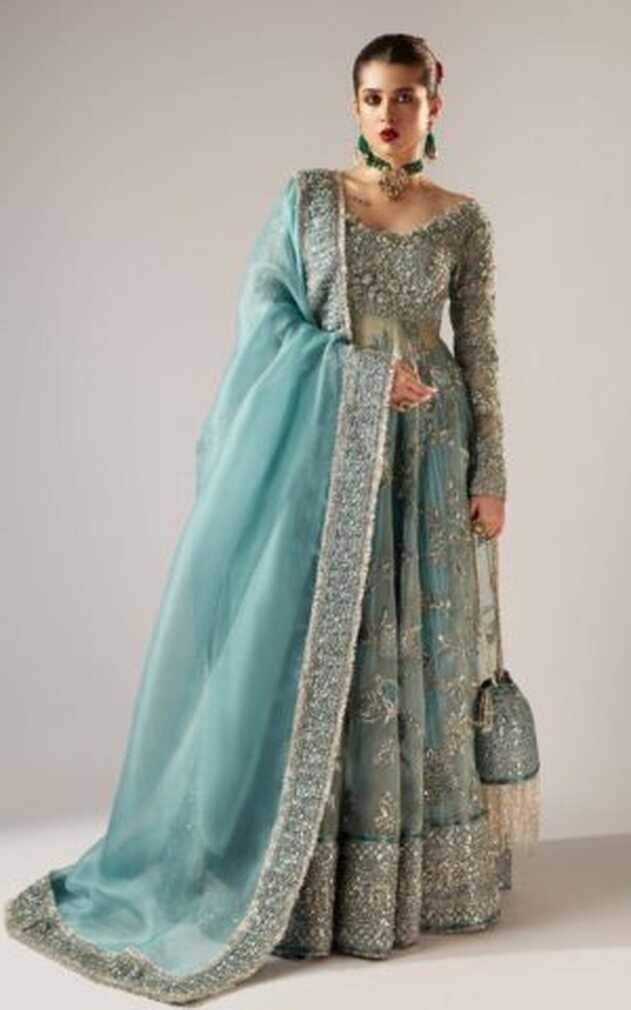 Pakistani Walima Dresses for Bride of designer maxis and lehnga ...