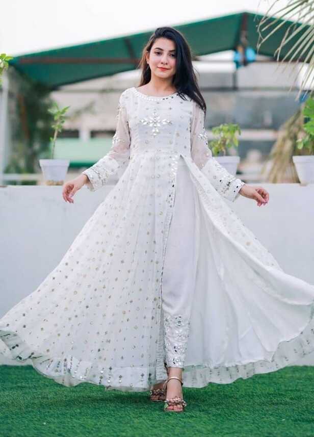 Pakistani designer dresses ideas 2022?