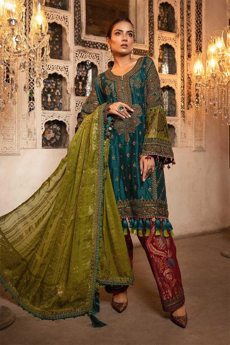 Pakistani designer party dresses with eye catching designs ...