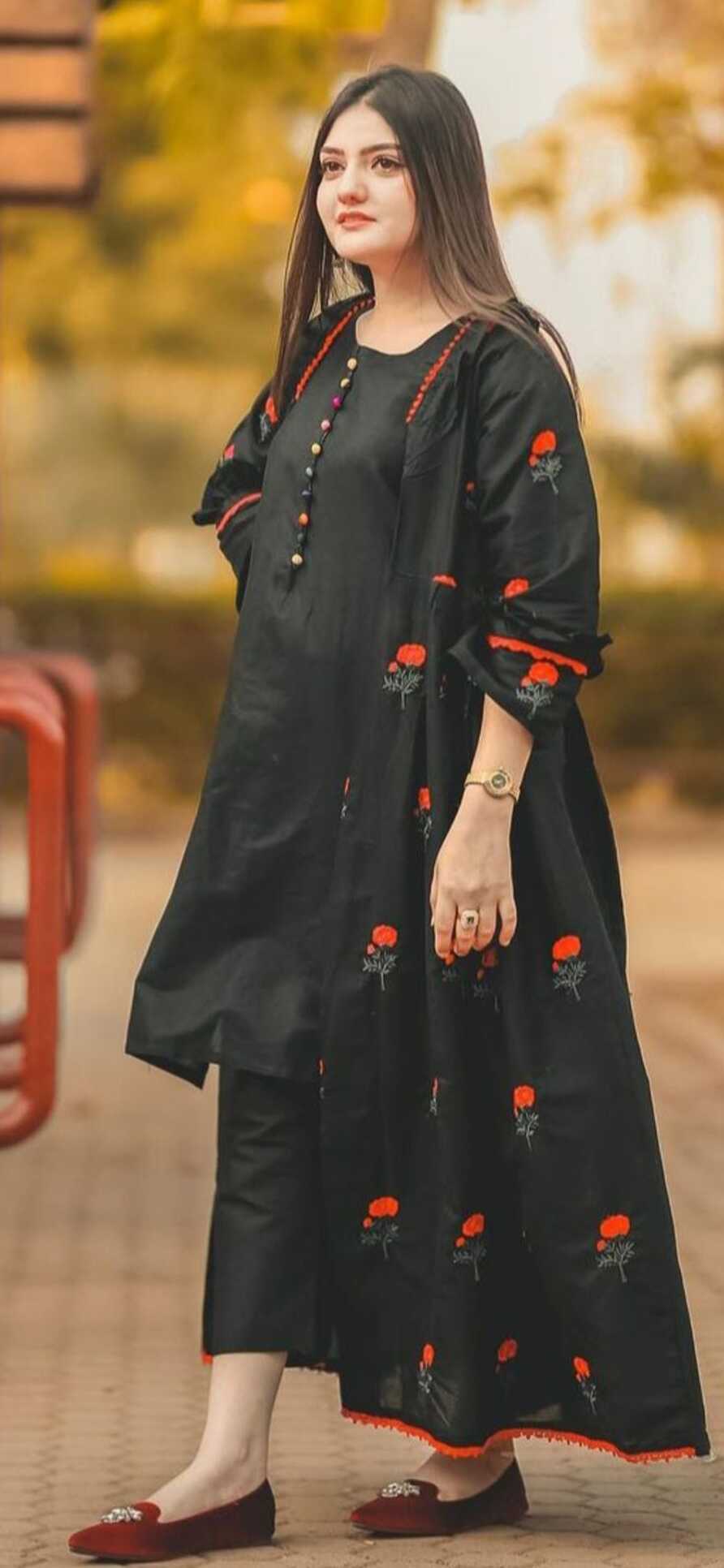 Pin by Xartasha Jan on Quick Saves | Pakistani dresses casual ...