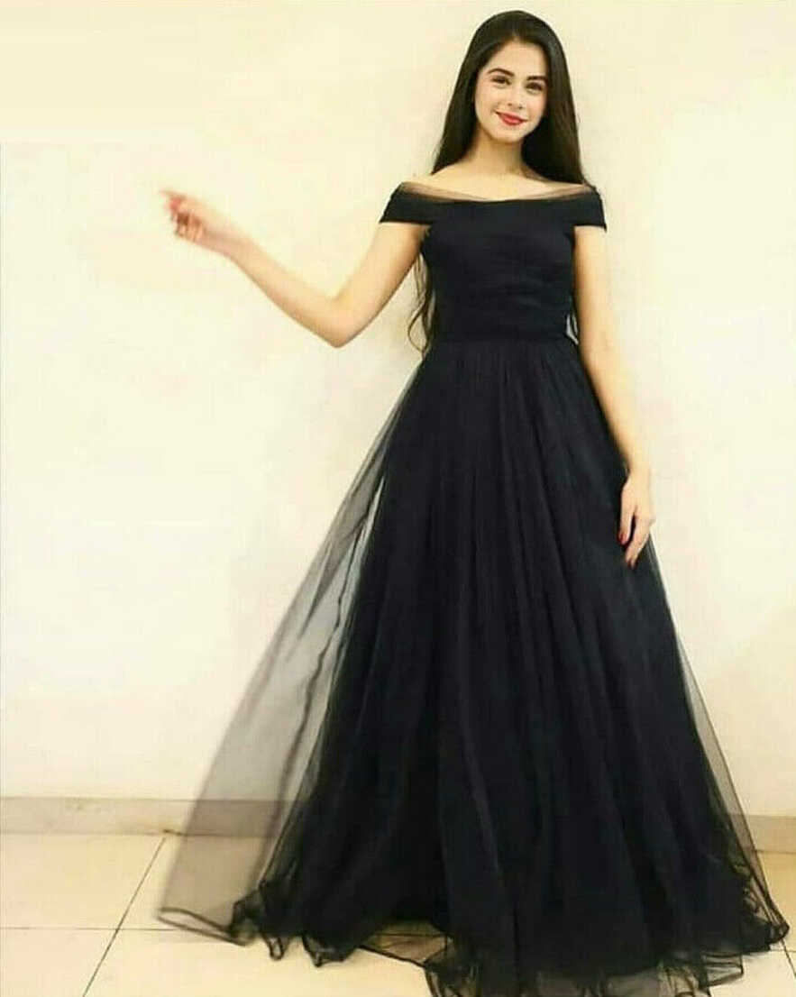 Plain Sober But Good Looking Black Net Gown Bollywood Style Girls ...