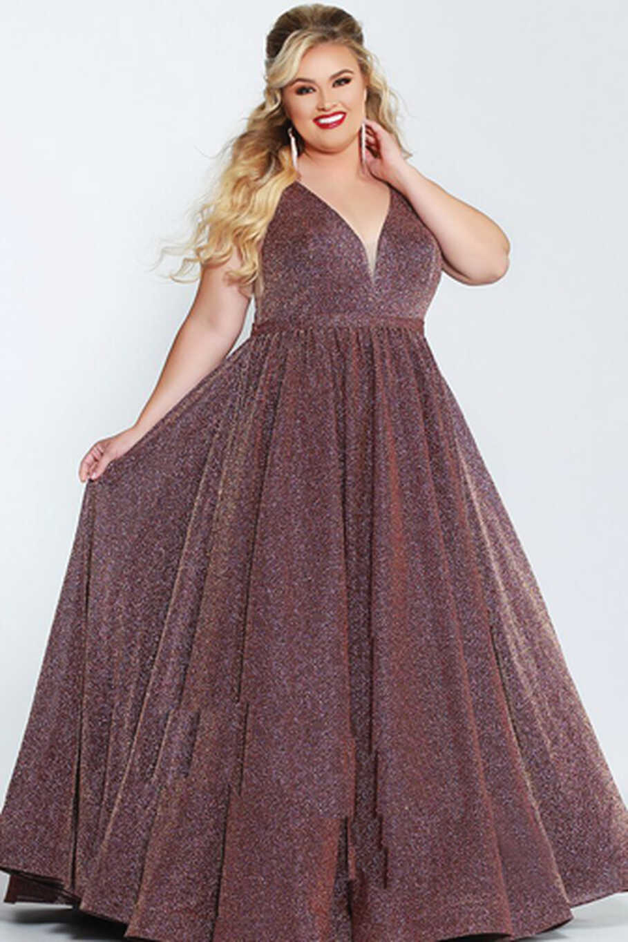 Plus Size Formal Gowns – Our Top 5 Plus Size Formal Gowns for 2019 ...