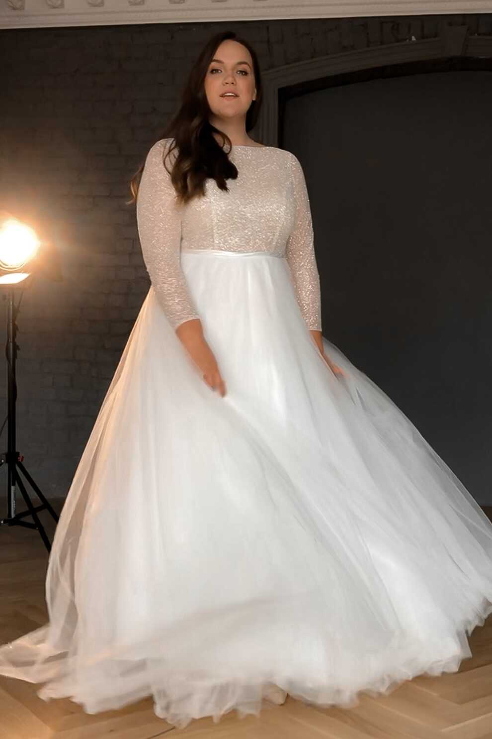 Plus Size Wedding Dress Missuri with Long Sleeves – Olivia Bottega