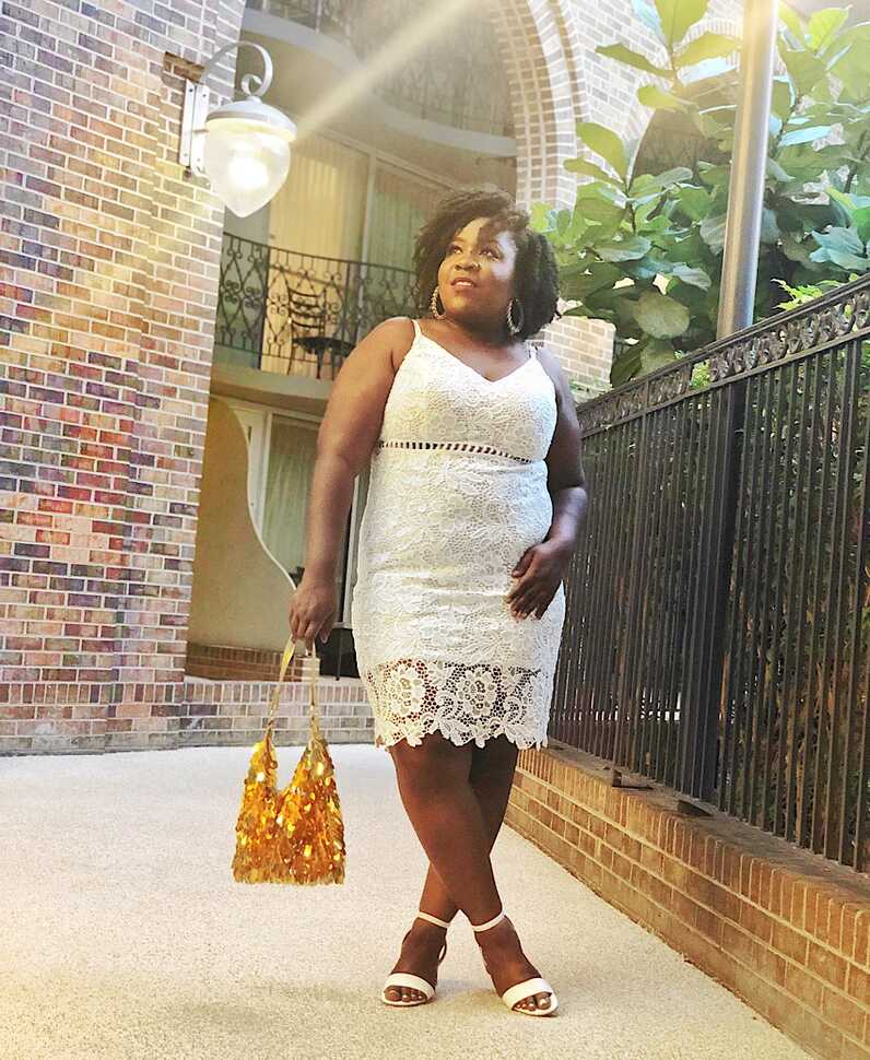 Plus Size White Outfits for En Blanc Occasions - Fro Plus Fashion