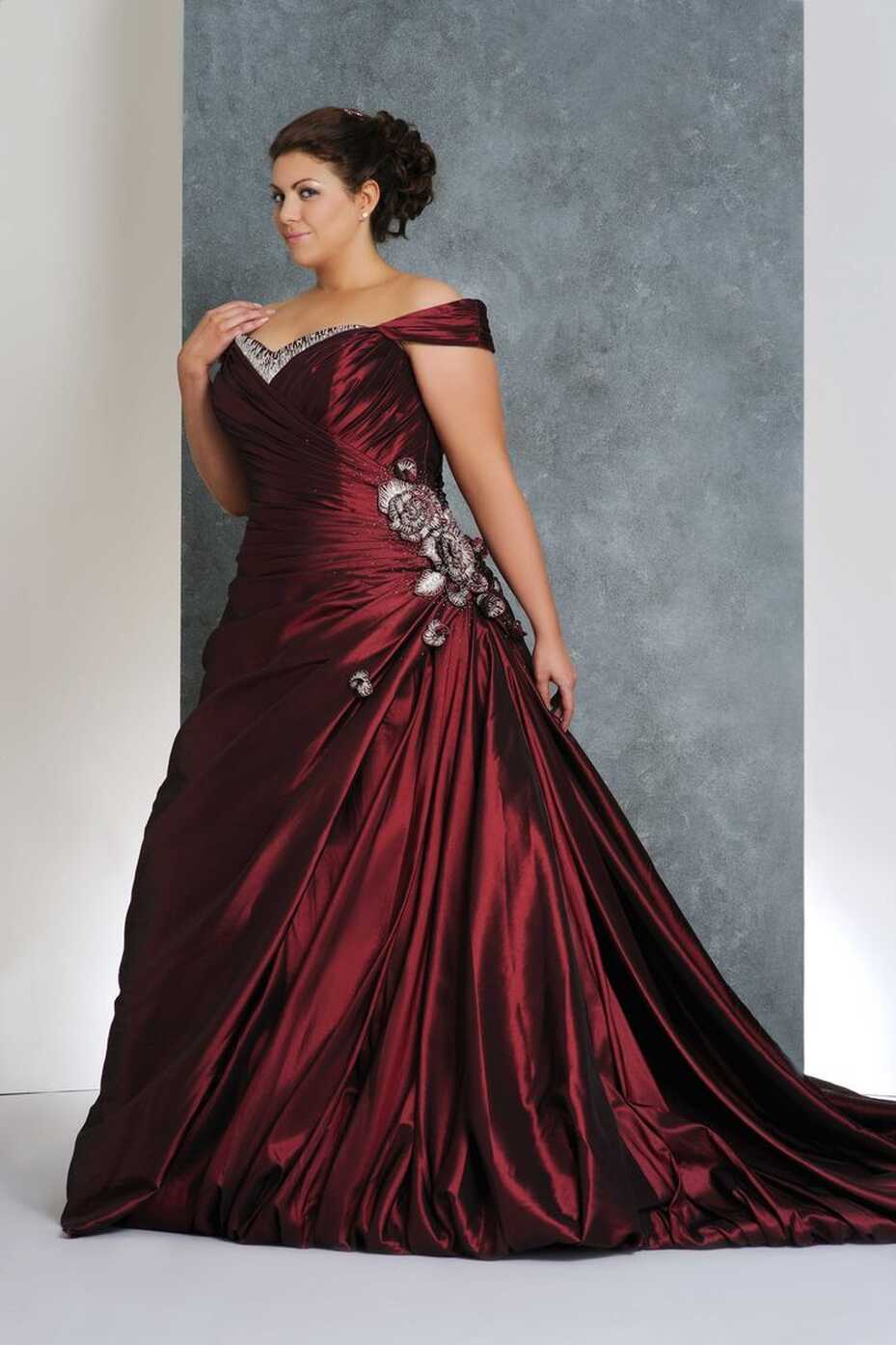 Plus size wedding gowns with color - plussize-outfits.com | Red ...