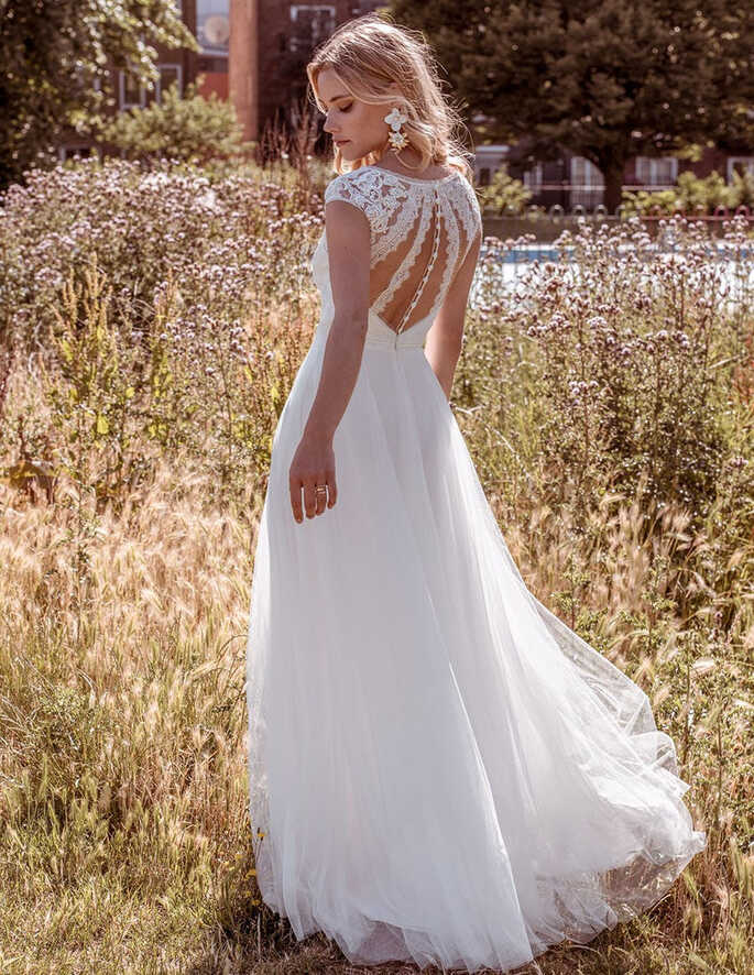 Prettiest Boho wedding dress of the season by Kelsey Rose - kr-amelie