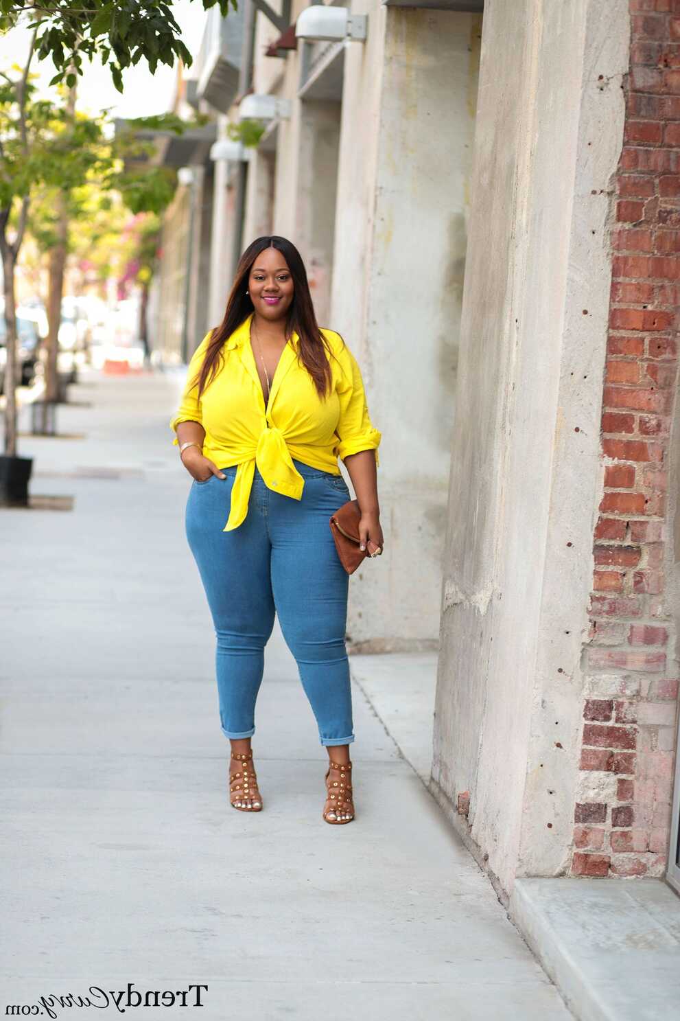 Ray of Sunshine - Trendy Curvy