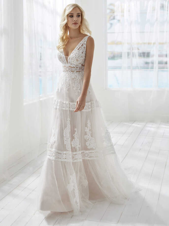 Reception wedding dress ideas for bride - Dimitra Designs