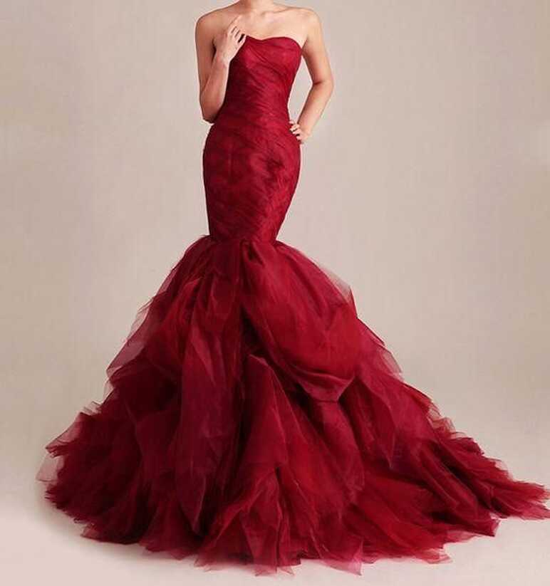 Red Gothic Sweetheart Wedding Dress