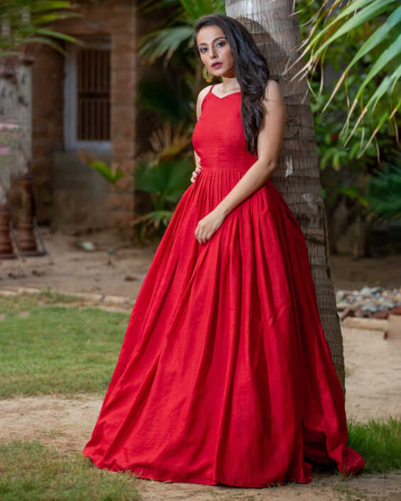 Red Pleated Sleeveless Flared Gown – 101 Hues