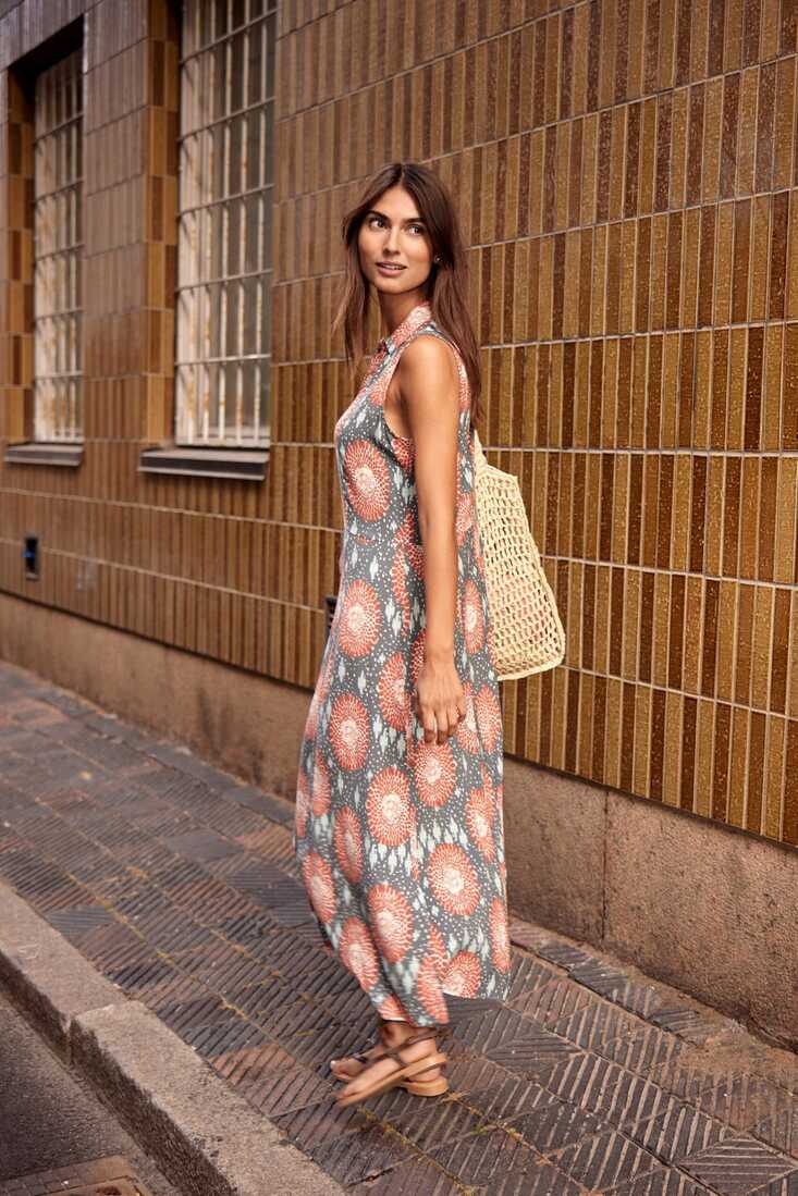 Relaxed Maxi Dresses To Take You Through The Summer