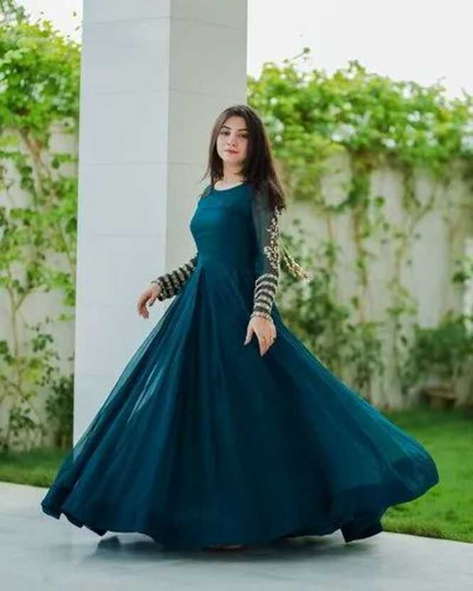 SAME AS PICTURE Women Ladies Party Wear Long Gown at Rs 899 in Surat