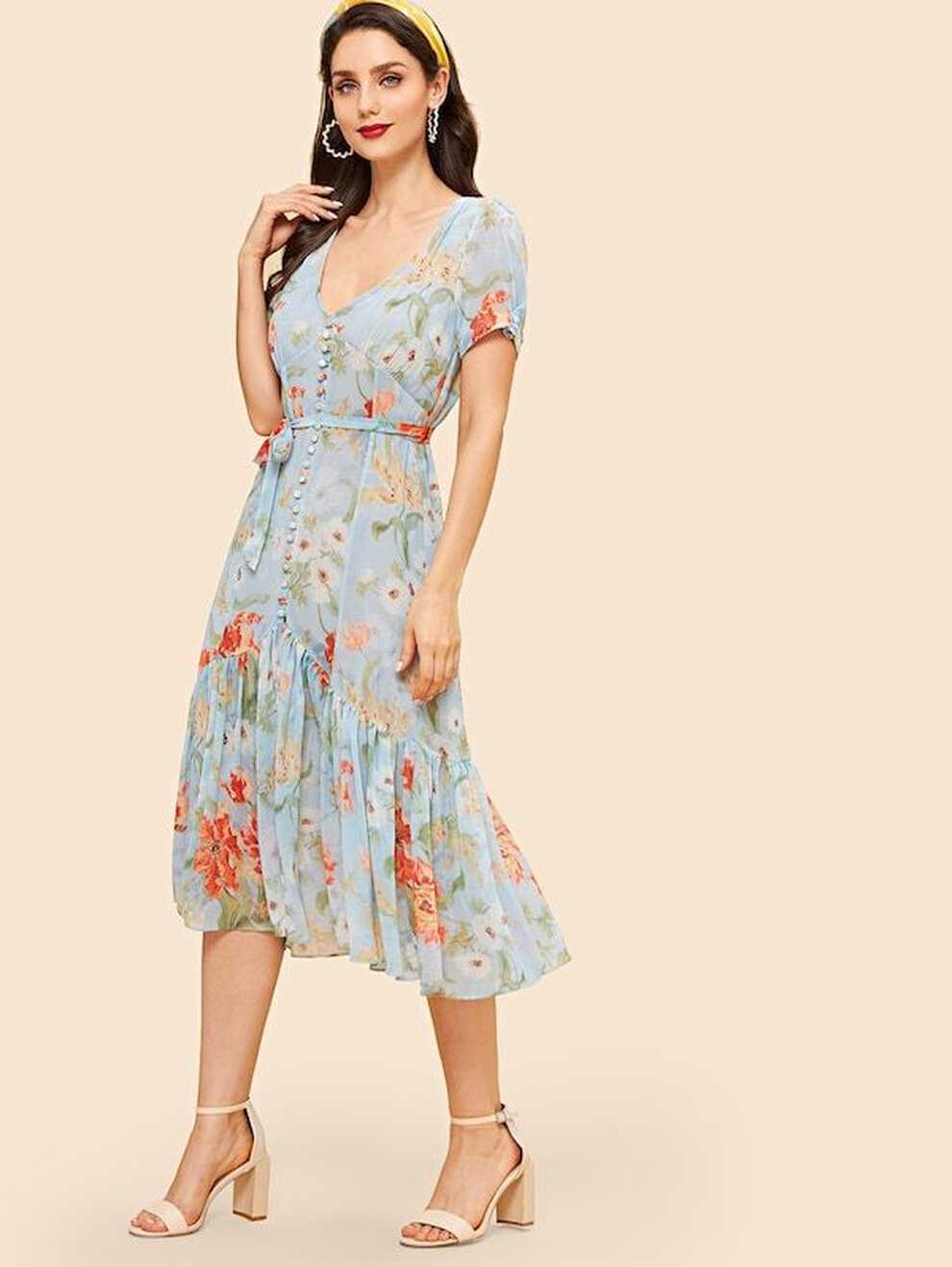 SHEIN Covered Button Through Ruffle Hem Floral Dress