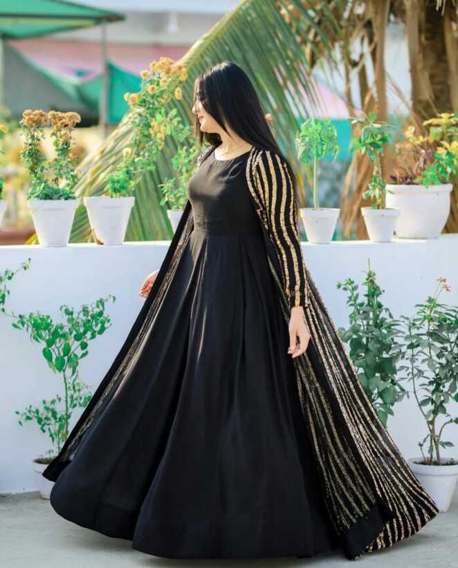 SOLID BLACK LONG FLARED EMBELLISHED GOWN FROCK SET – Saad Ibrahim