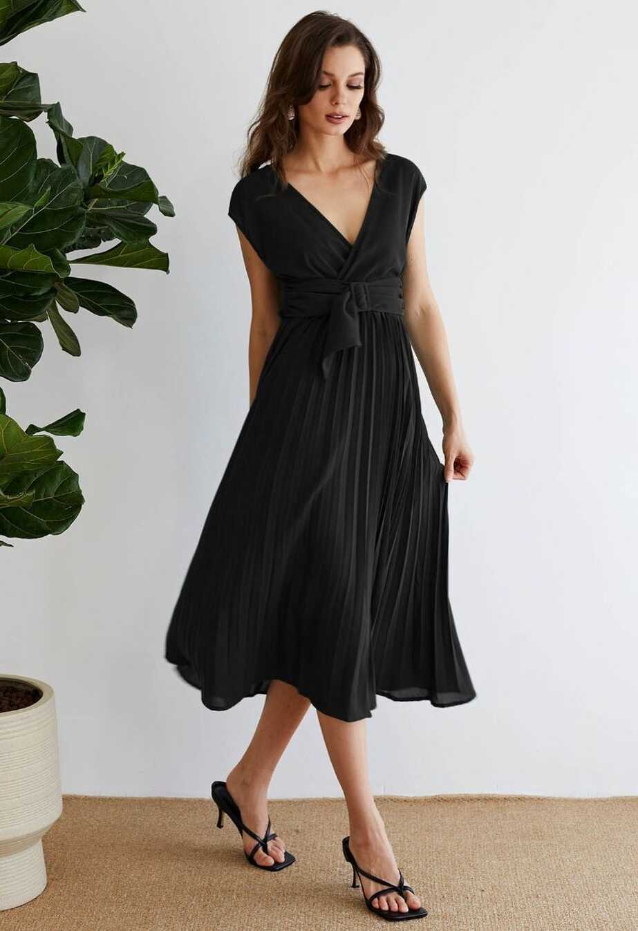 Sash Adorned Pleated Wrap Sleeveless Dress in Black - Retro, Indie ...