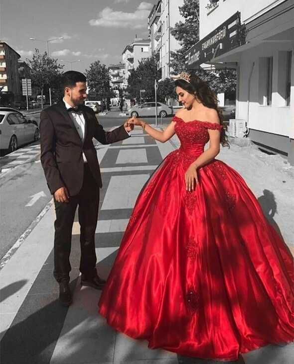 Satin Ball Gown Red Prom Dress Off Shoulder Sweetheart 16 Dresses ...