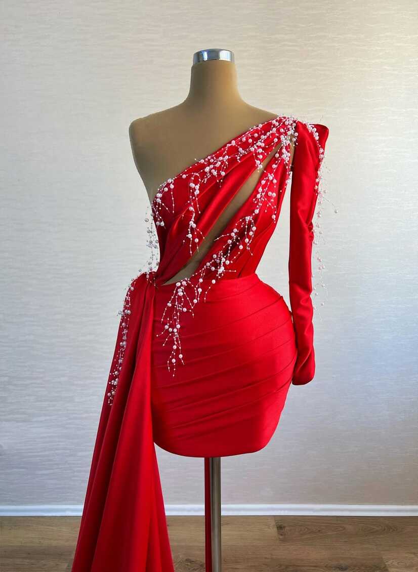 Short Red Elegant Dress with One-Sided Train and White Intricate ...