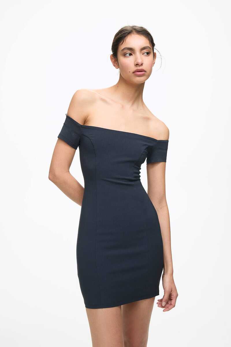 Short fitted off-the-shoulder dress - PULL&amp;BEAR