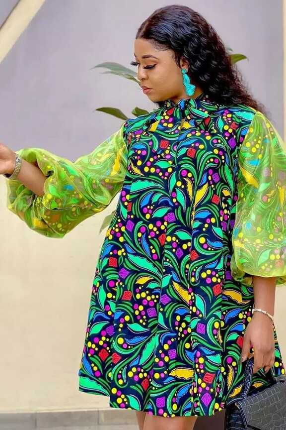 Simple, beautiful ankara short gown styles to look smart