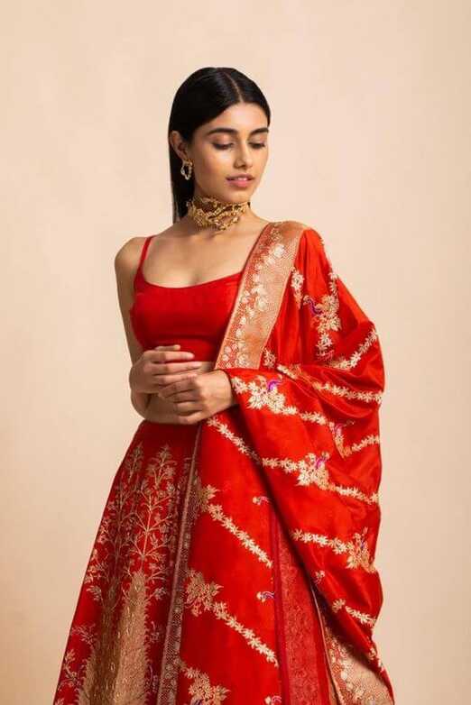 Slay This Festive Season With These Fiery Red Indian Outfit Ideas