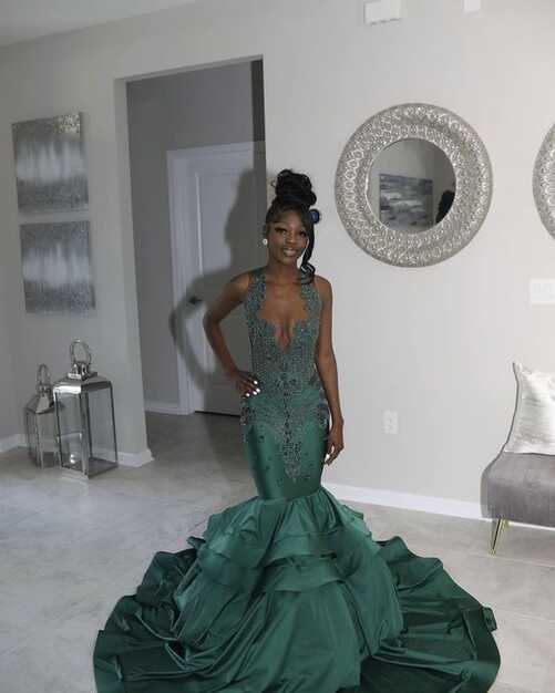 Stunning and Elegant Princess Party Wear Gown Green Prom Dresses ...