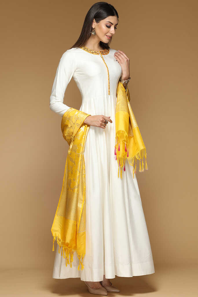 Super Elegant and Comfy White Indian Anarkali Suits | Andaaz ...