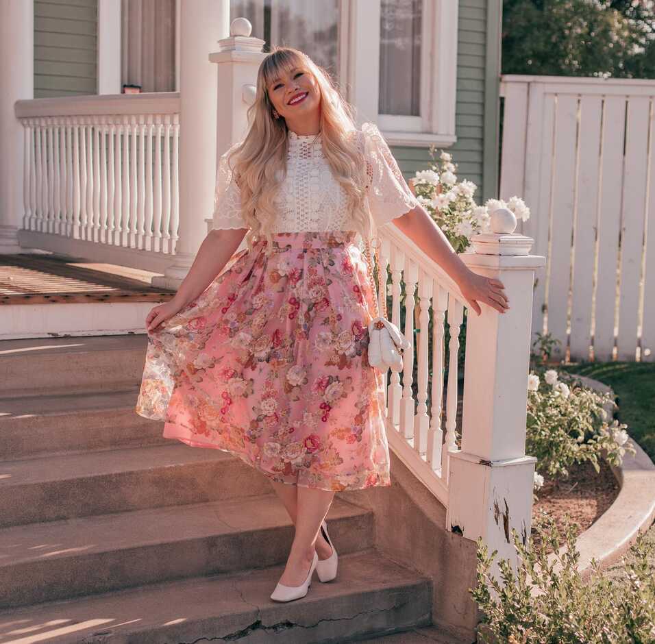 The Floral Summer Outfit I&#39;ll Be Wearing All Season - Lizzie in Lace