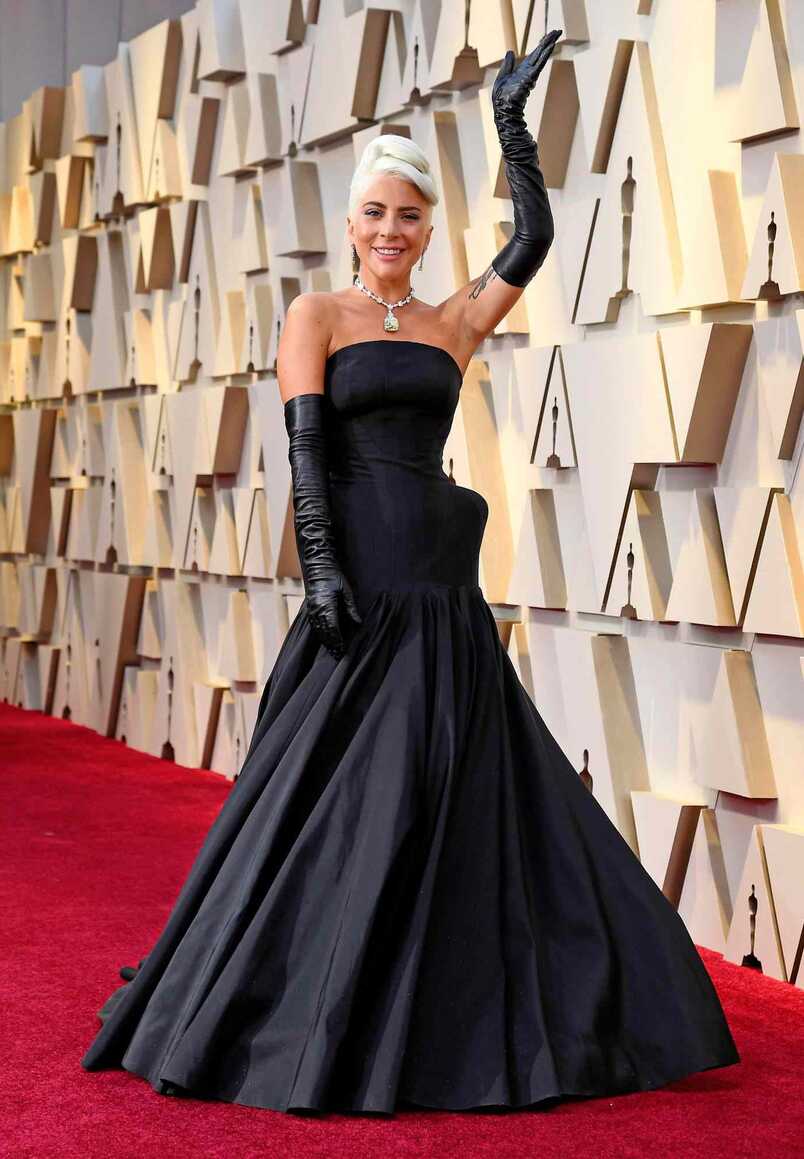 The Most Breathtaking Oscars Gowns