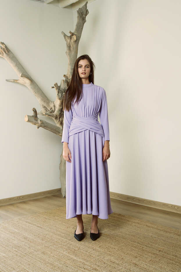 The Wren Gathered Midi Dress in Lavender – Amal Al Mulla