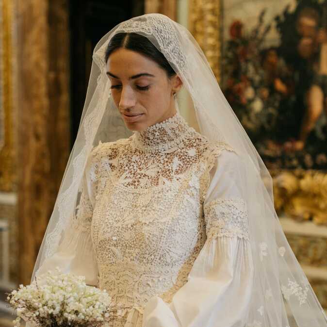 This Italian Bride&#39;s Custom Cotton Wedding Dress By Dior Is The ...