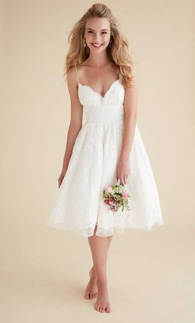 Top 24 Wedding Dress Styles for Petite Bride-to-be